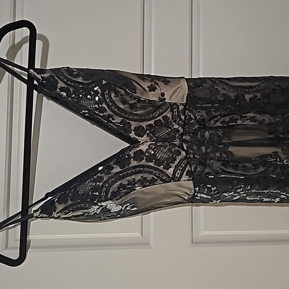 Black/Nude Sequins Double Slit Dress - Picture 3 of 3